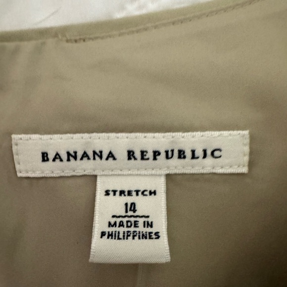 NWT Banana Republic Sleeveless Dress in Light Beige Ruched on Side Size 14 - Picture 8 of 13